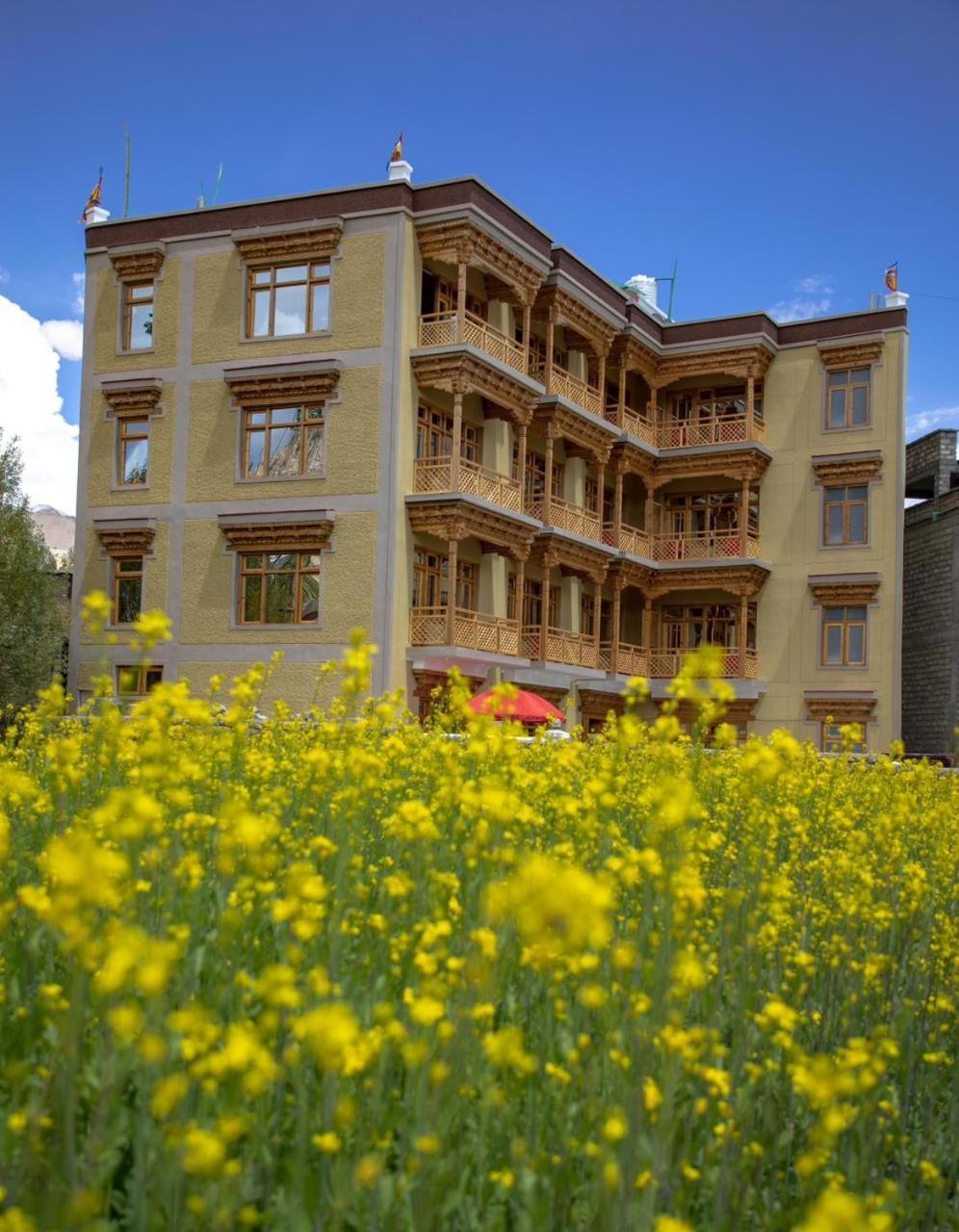 The Nangsay Hotel Leh Esterno foto